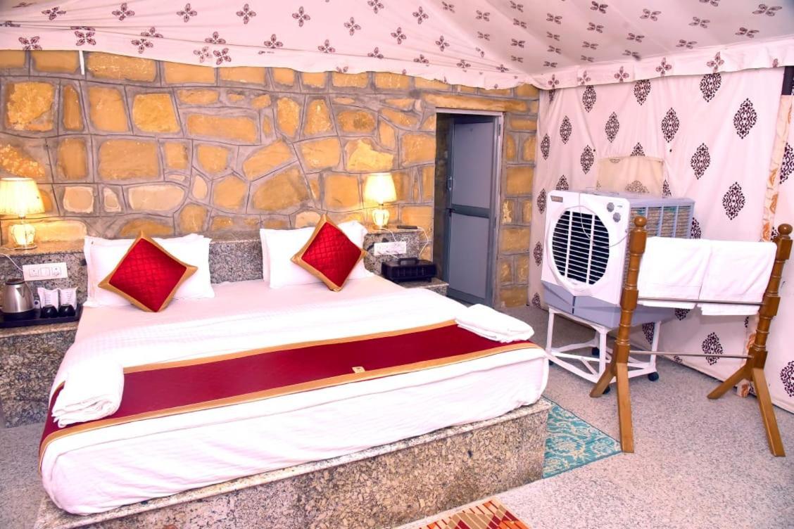 Desert Heritage Camps & Resort Джайсалмер Екстериор снимка